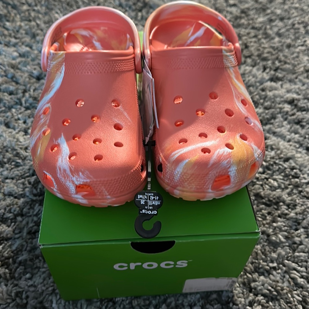 Marbled Crocs - Peach